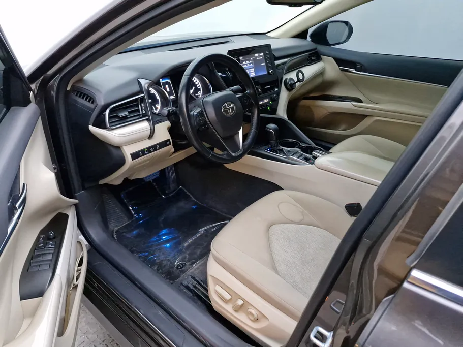 2022 Toyota Camry  GLE HEV  