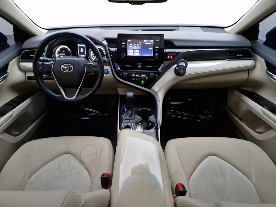 2022 Toyota Camry  GLE HEV  