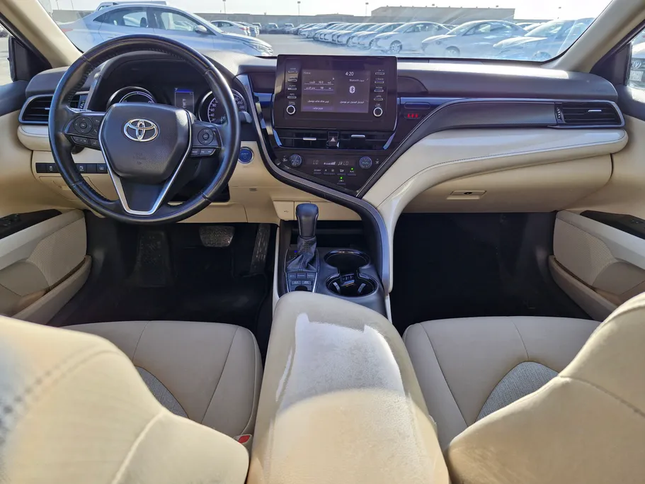 2022 Toyota Camry  GLE HEV  