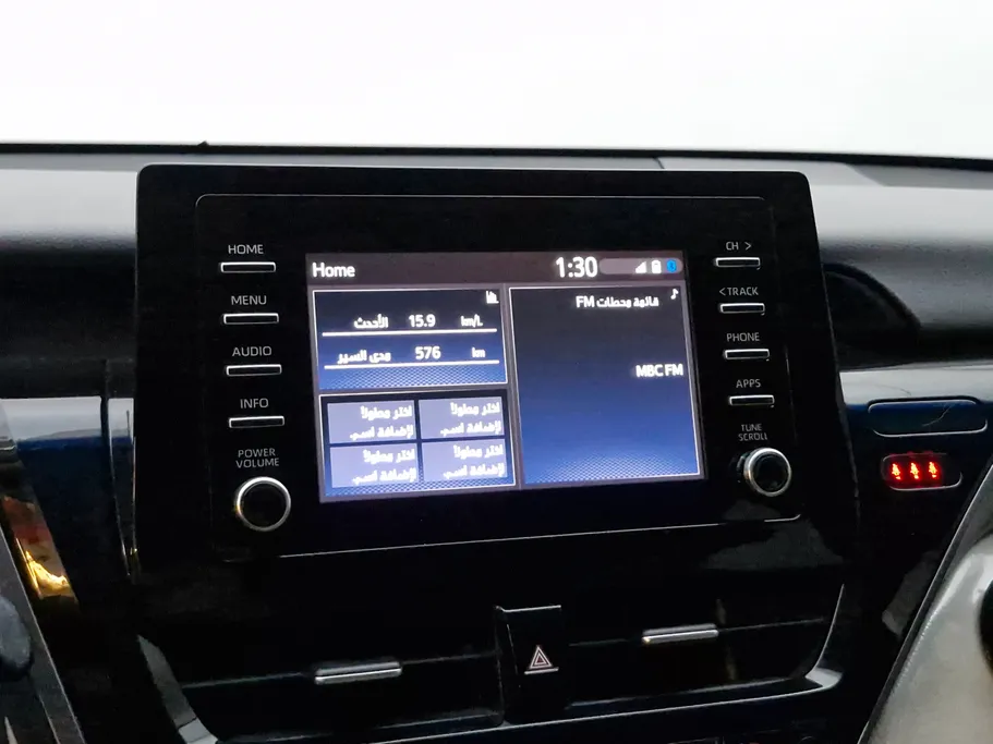 2022 Toyota Camry  GLE HEV  