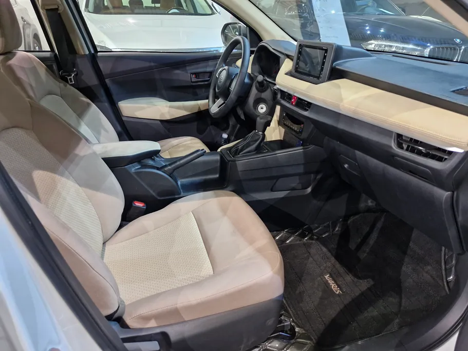 2024 Toyota Yaris  Y 