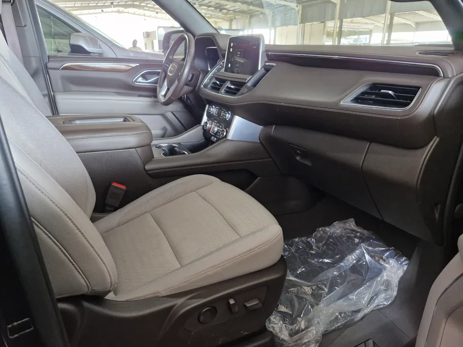 2022 GMC Yukon SLE 