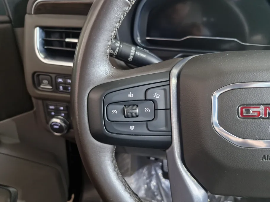 2022 GMC Yukon SLE 