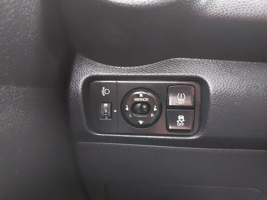2022 Kia Pegas LX 