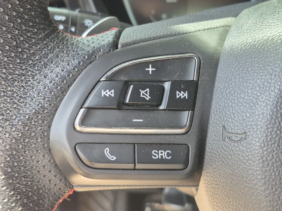 2022 MG GT COM 