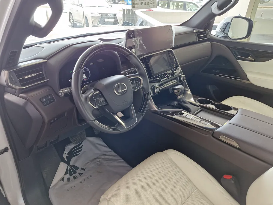 لكزس LX 600 BB Elite 2024 
