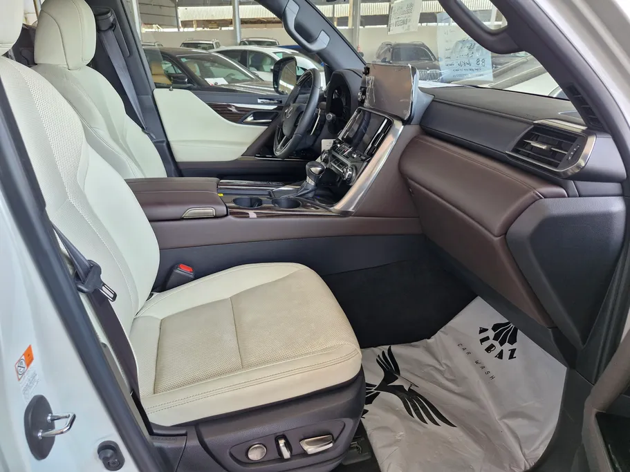 لكزس LX 600 BB Elite 2024 