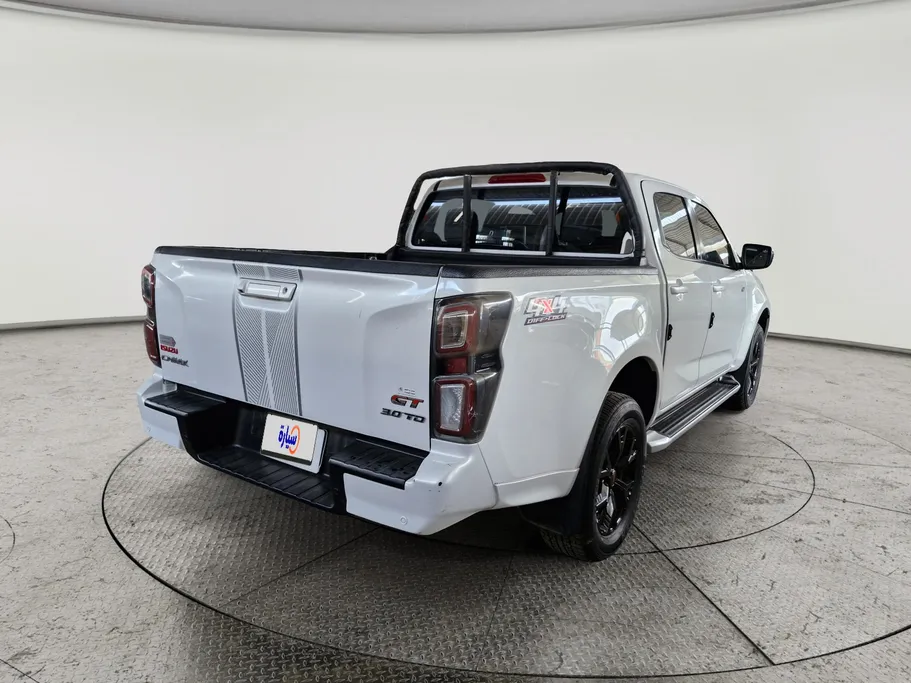 ايسوزو دي ماكس GT 2023 