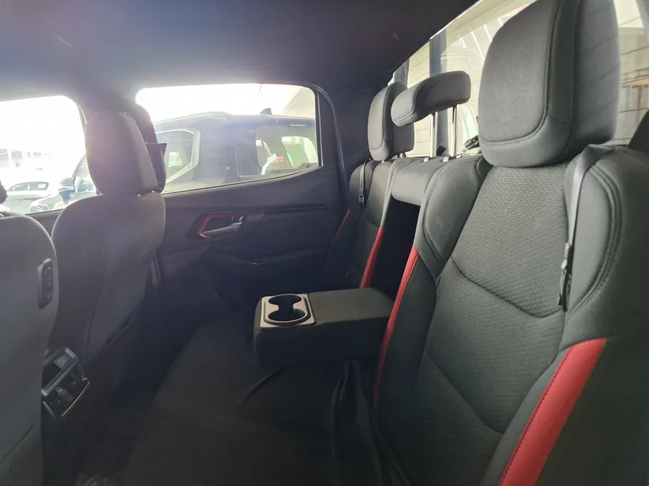 2023 Isuzu D-max GT 
