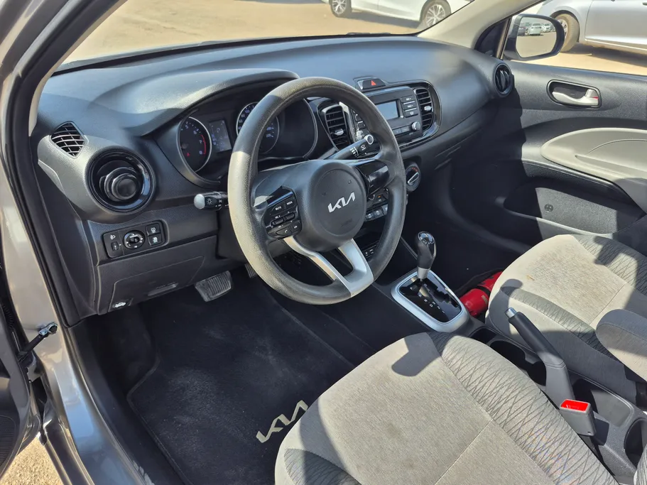 2023 Kia Pegas LX 