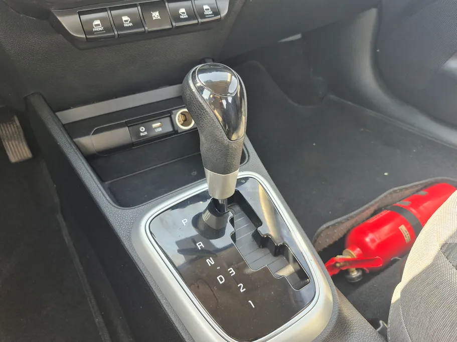 2023 Kia Pegas LX 