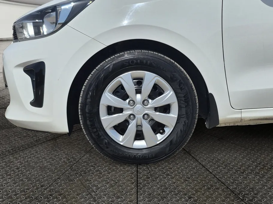 2023 Kia Pegas LX 