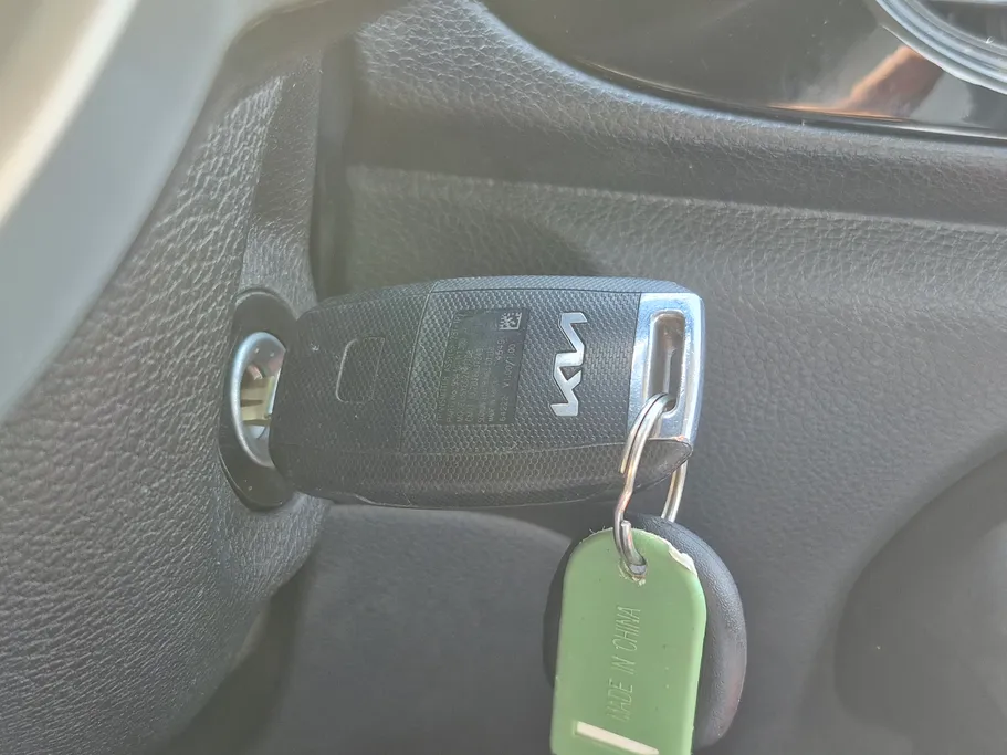 2023 Kia Pegas LX 