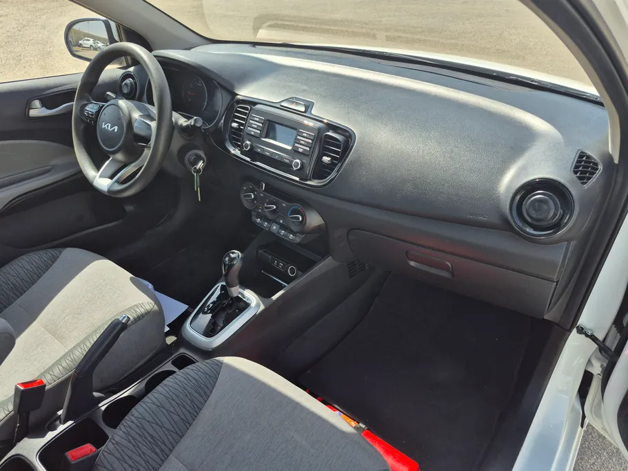 2023 Kia Pegas LX 