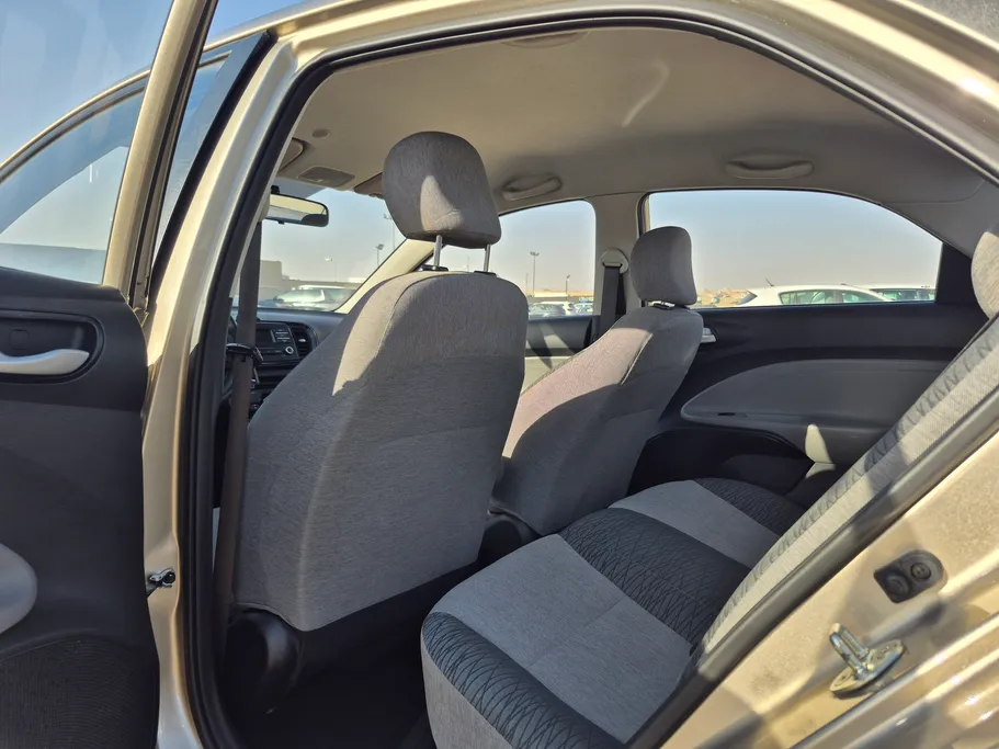 2023 Kia Pegas LX 