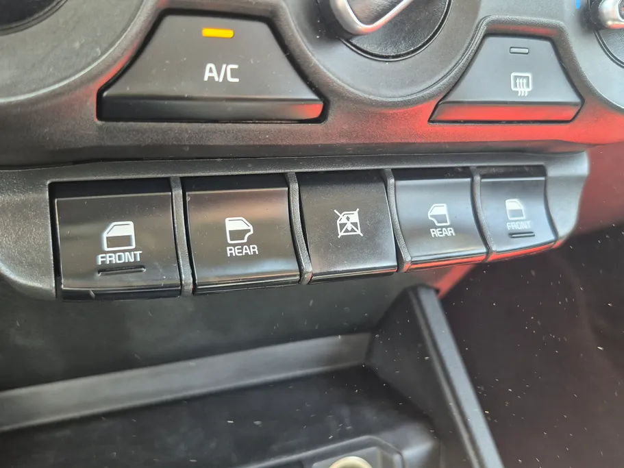 2023 Kia Pegas LX 