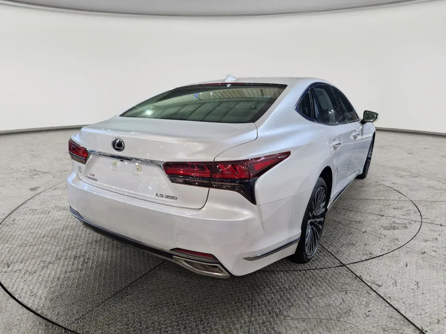 2024 Lexus LS 350 