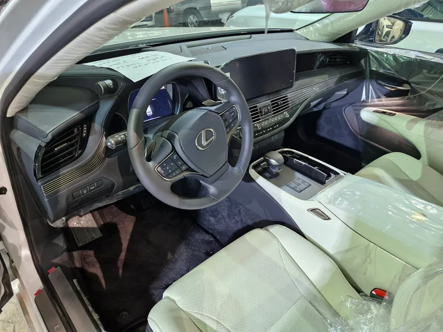 2024 Lexus LS 350 