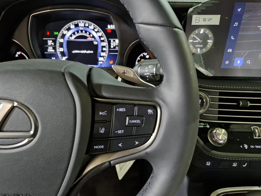 2024 Lexus LS 350 