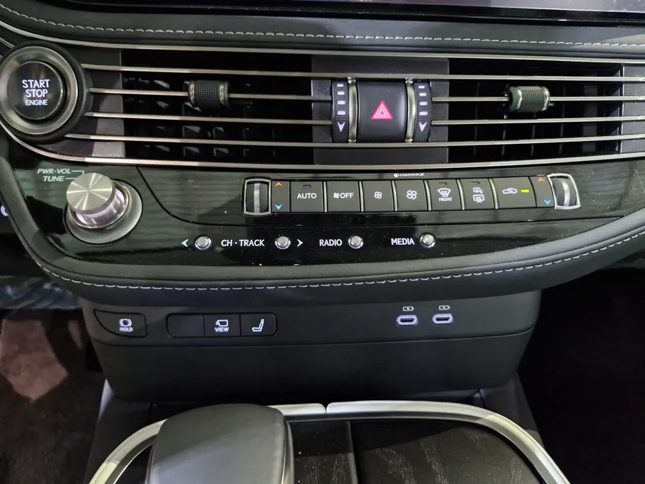 2024 Lexus LS 350 