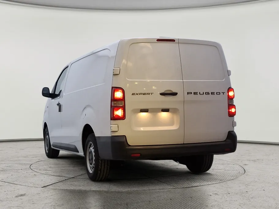 بيجو إكسبرت VAN 2025 