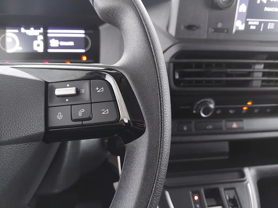 2025 Peugeot Expert VAN