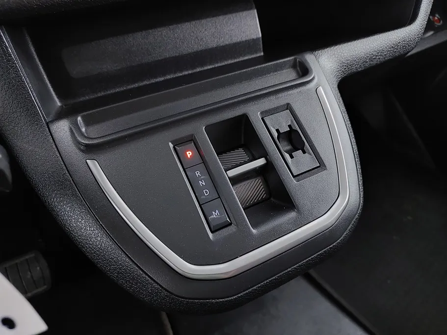 2025 Peugeot Expert VAN