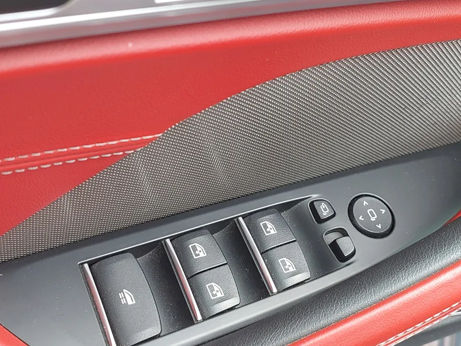 بي ام دبليو الفئة الثامنة M850i xDrive 2019 