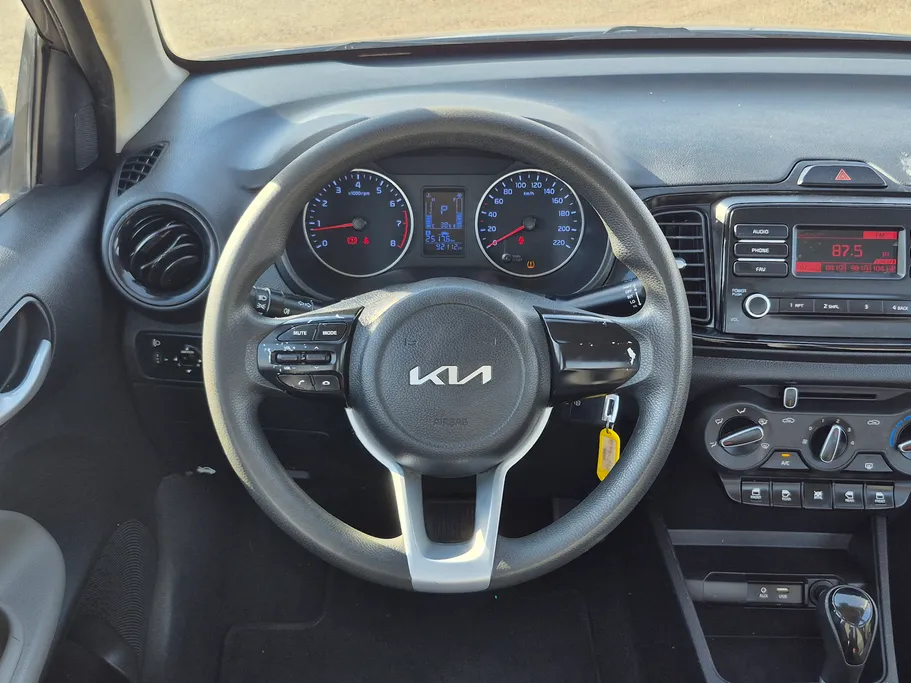 2022 Kia Pegas LX 