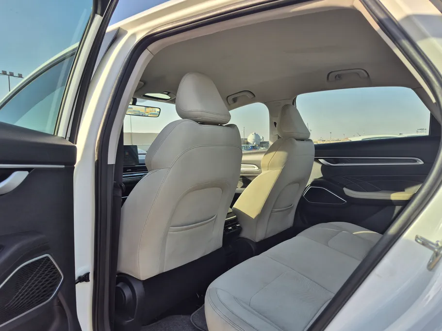 2023 Geely Emgrand GS 