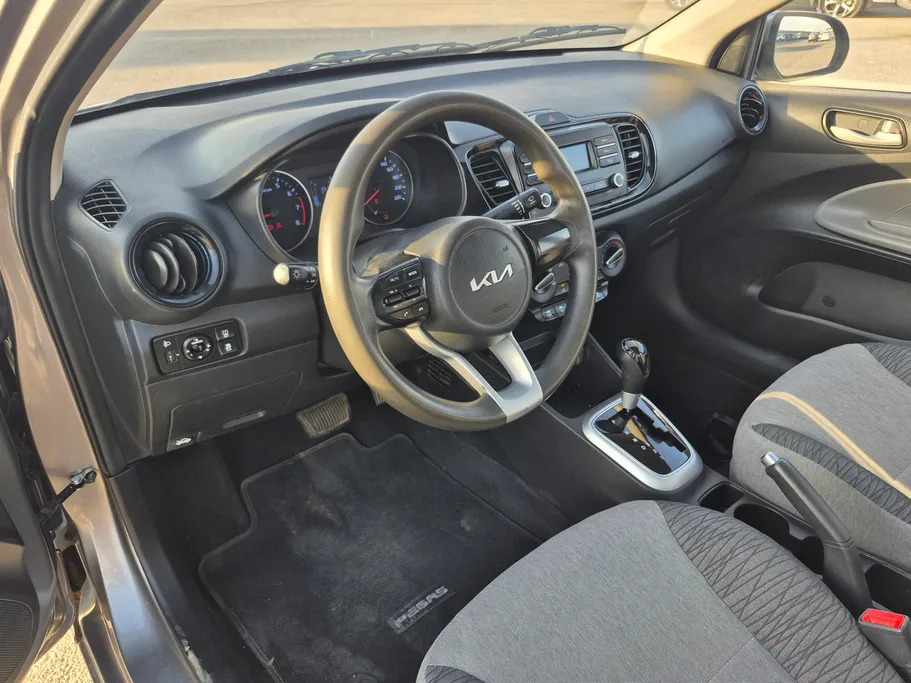 2022 Kia Pegas LX 