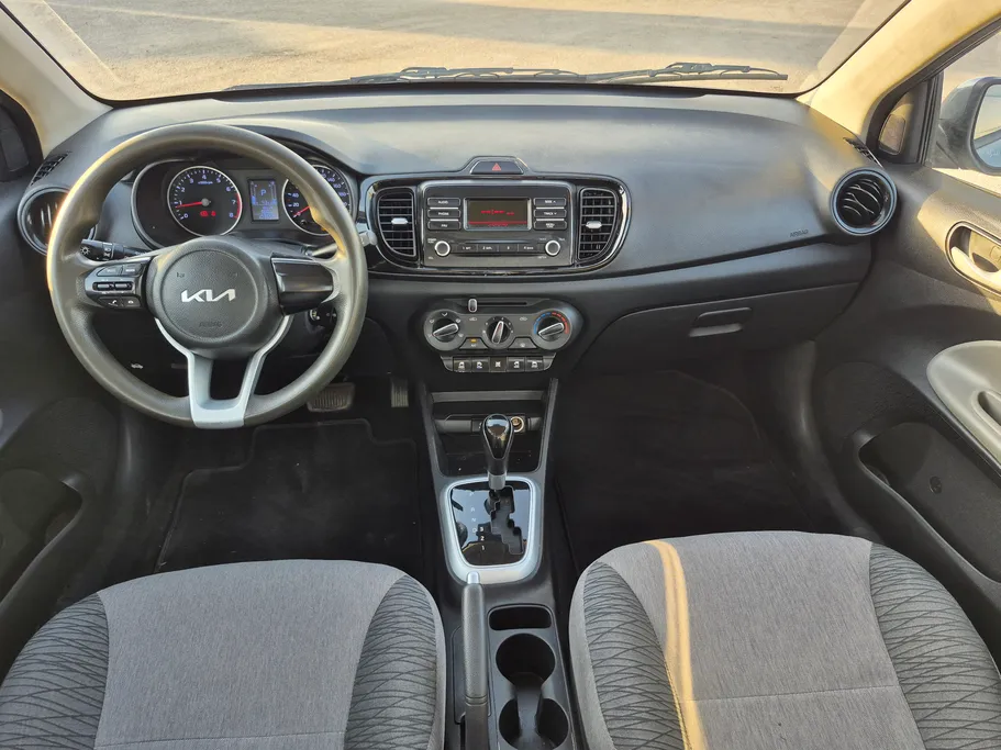 2022 Kia Pegas LX 