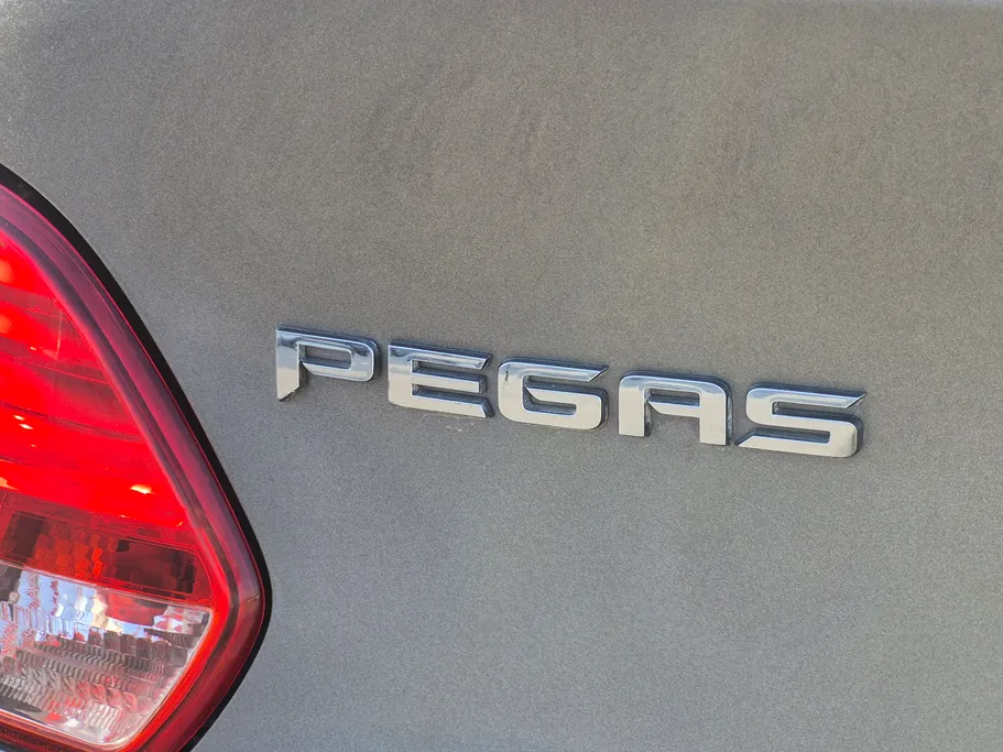 2022 Kia Pegas LX 