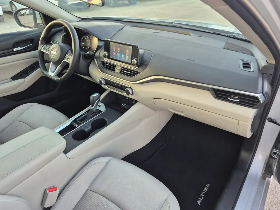 2022 Nissan Altima S 