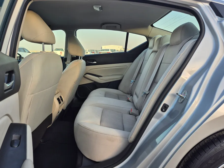 2022 Nissan Altima S 