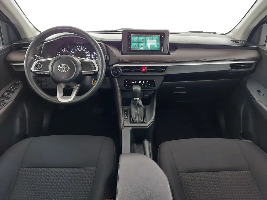 2023 Toyota Yaris  Y 
