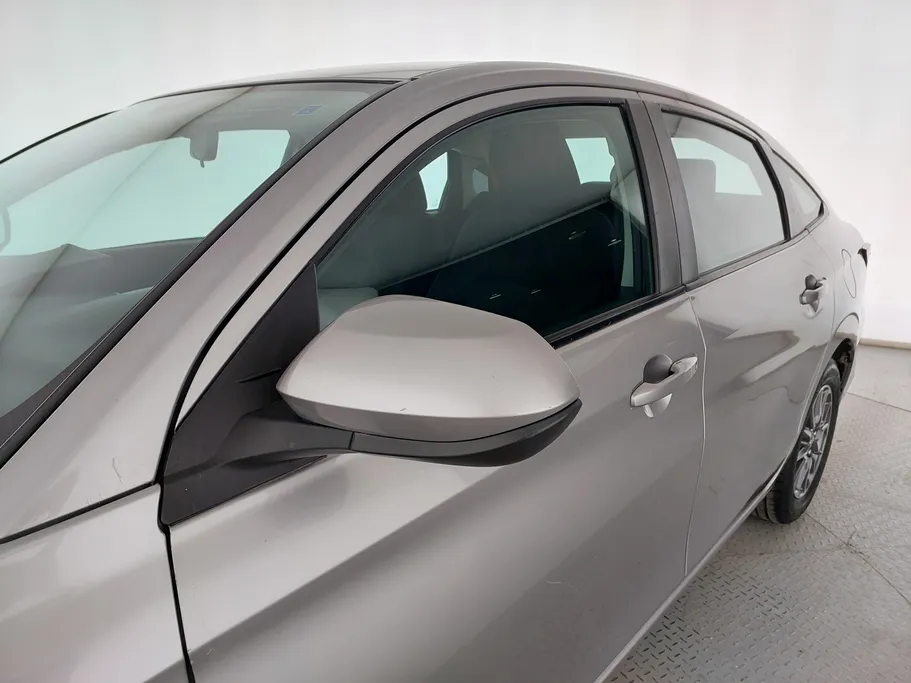 2023 Toyota Yaris  Y 