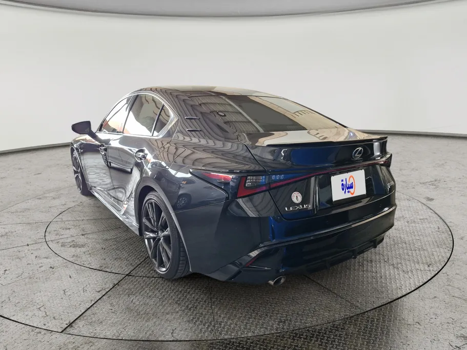 لكزس IS 350 F Sport 2024 