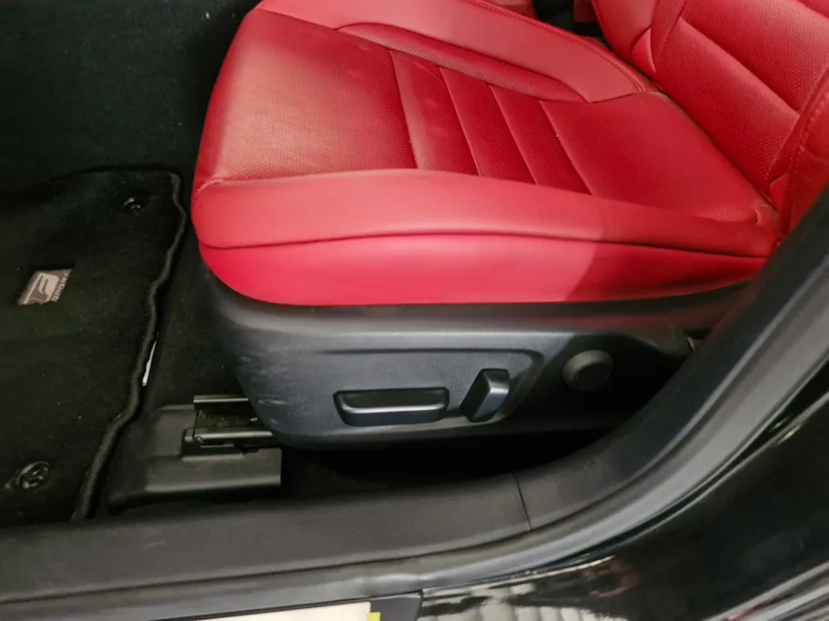 لكزس IS 350 F Sport 2024 