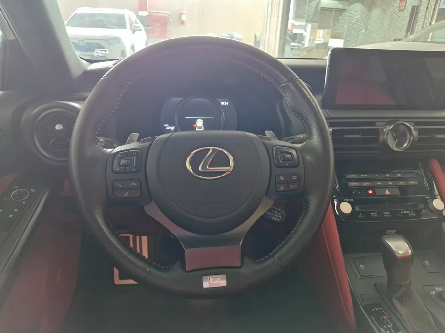 لكزس IS 350 F Sport 2024 
