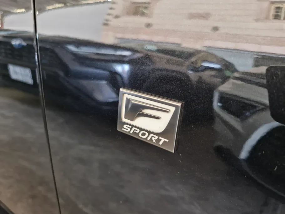 لكزس IS 350 F Sport 2024 