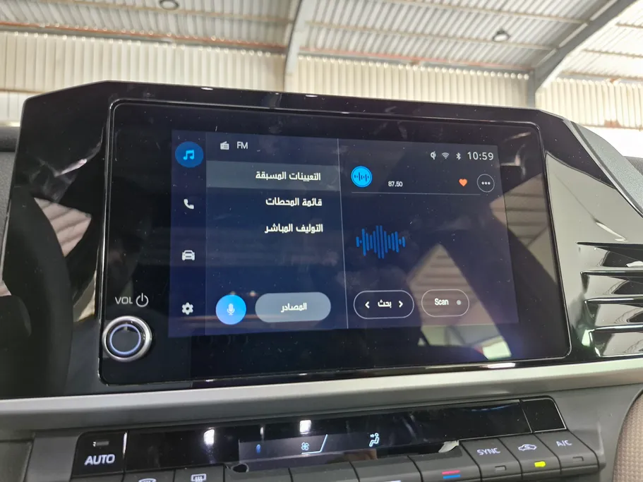 تويوتا كامري LE HEV 2025 