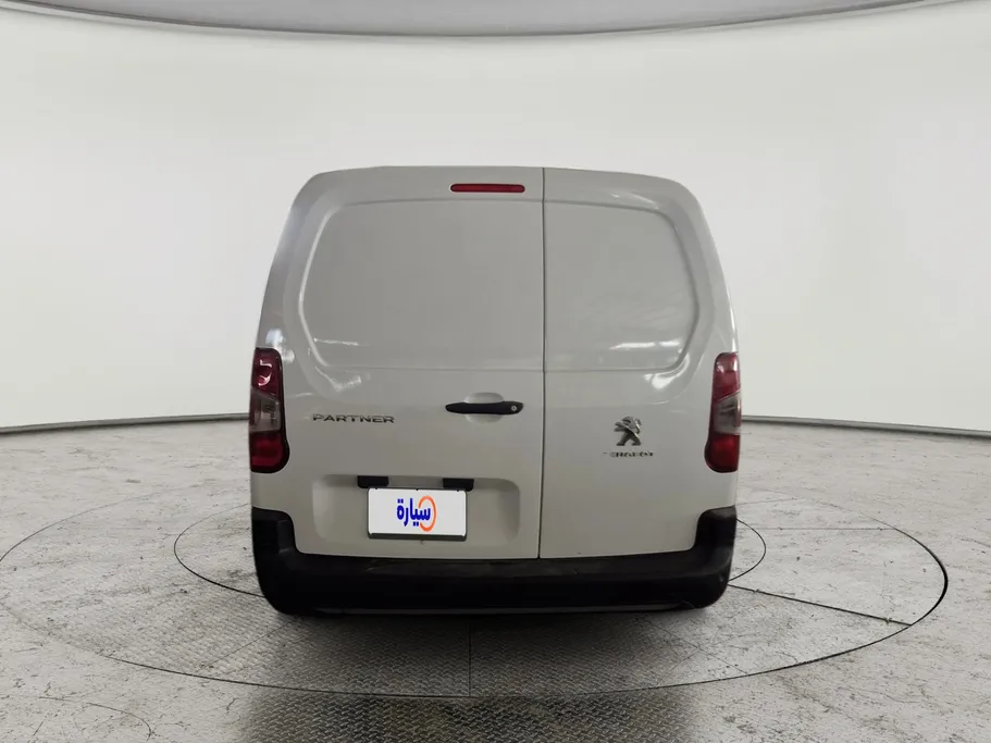بيجو بارتنر Short van 2023 