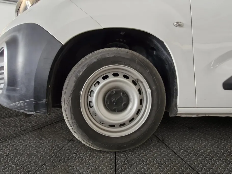بيجو بارتنر Short van 2023 
