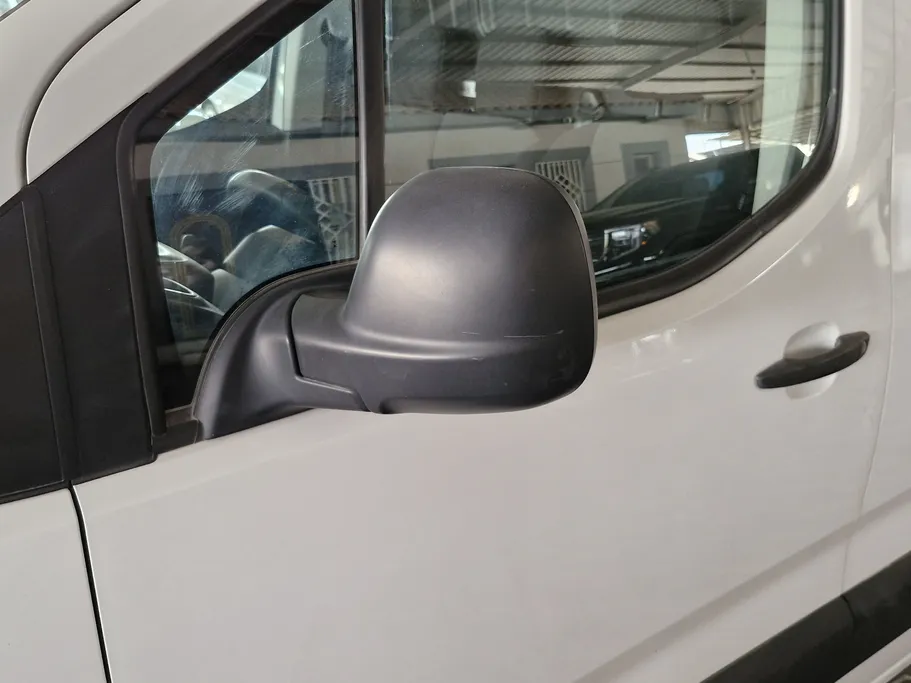 بيجو بارتنر Short van 2023 