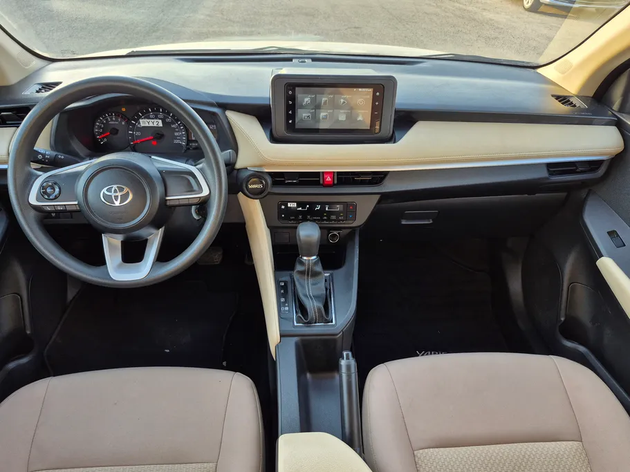 2023 Toyota Yaris  Y 