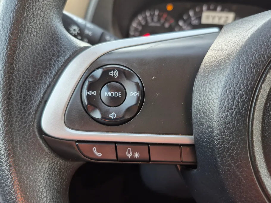 2023 Toyota Yaris  Y 
