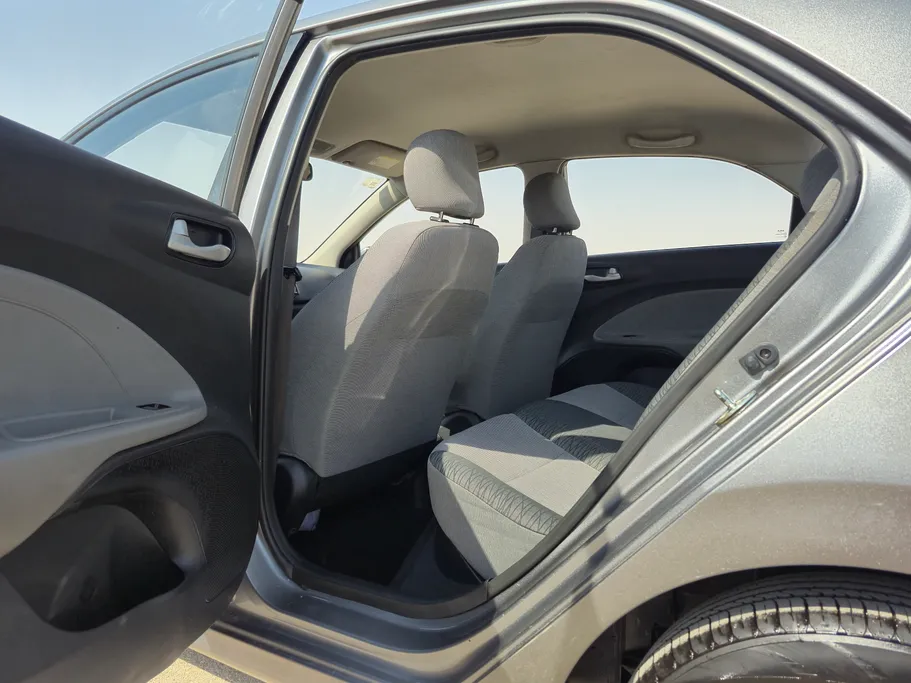 2022 Kia Pegas LX 