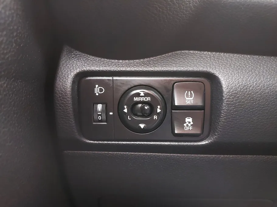 2022 Kia Pegas LX 