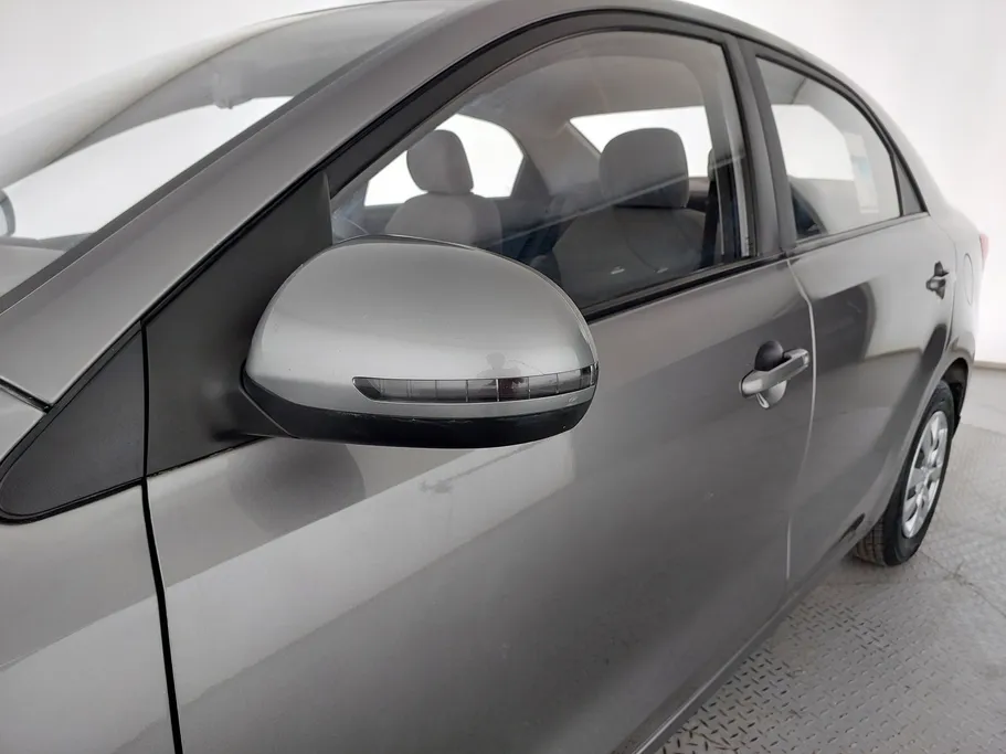 2022 Kia Pegas LX 